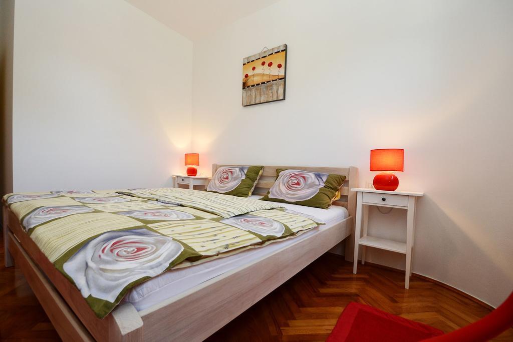 Apartments Tena بوريتش الغرفة الصورة