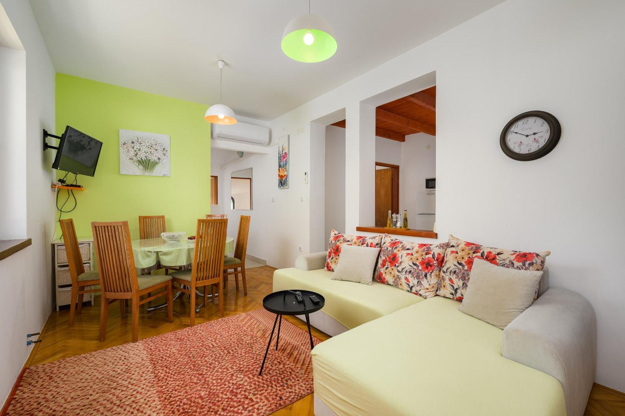 Apartments Tena بوريتش المظهر الخارجي الصورة