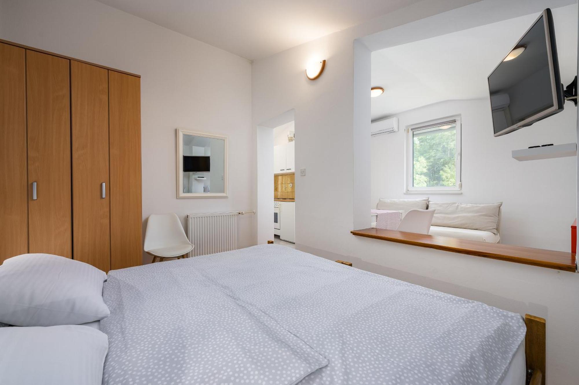 Apartments Tena بوريتش المظهر الخارجي الصورة