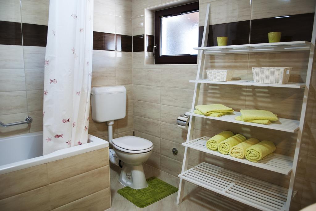 Apartments Tena بوريتش المظهر الخارجي الصورة